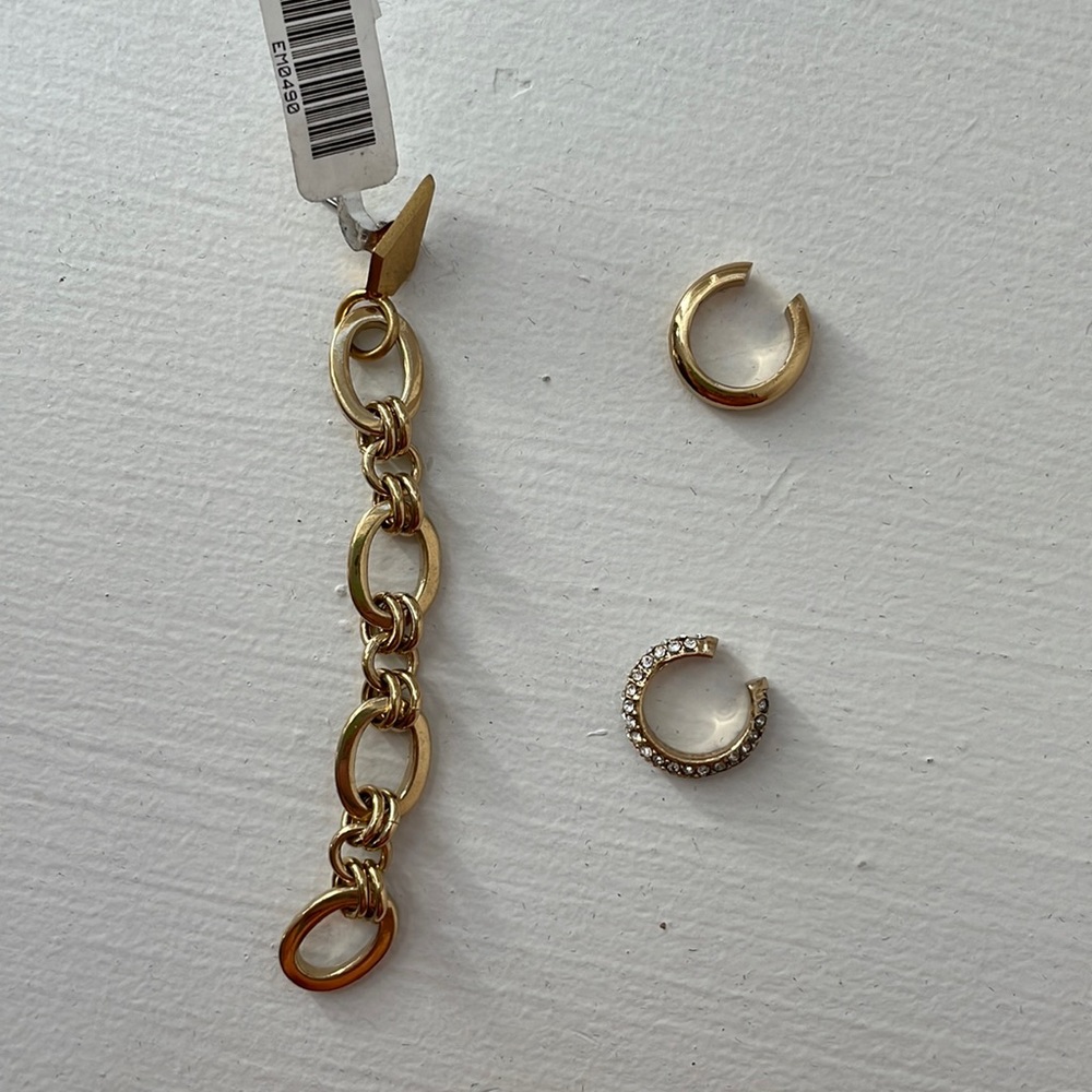 Laura Cantu earring & ear hugger set